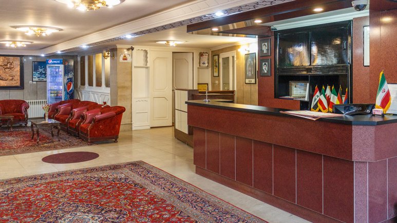 پذیرش هتل آپارتمان طوبی اصفهان